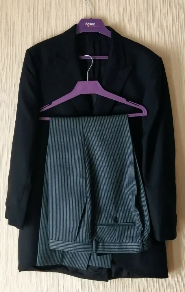 Chaqué 3 piezas negro y gris