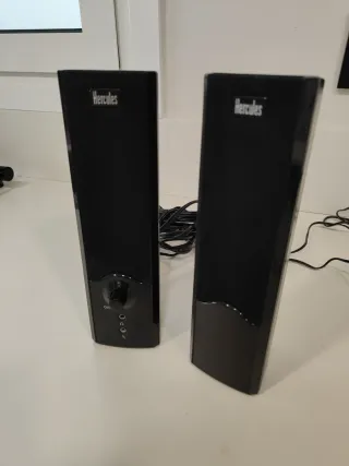 Altavoces Hercules Negros Amplificados