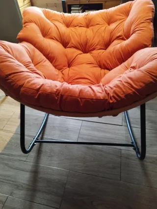 Sillón mecedora naranja