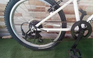 Bicicleta Rockrider 20 (6-9 años)