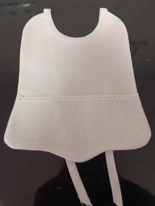 4 Baberos para Bordar