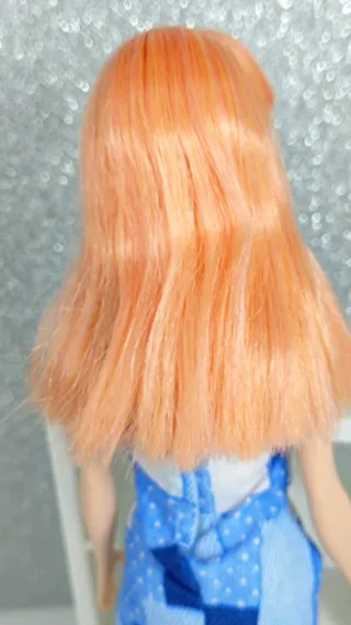 Barbie Fashionista Naranja