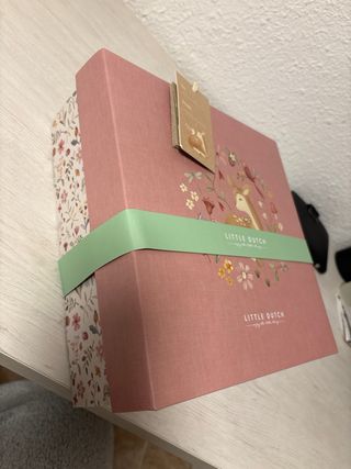 Pack bebé Little Dutch: dudu, mordedor y muñeco