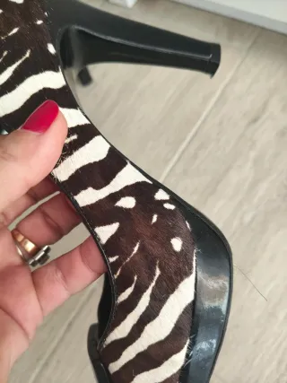 Zapatos tacón Ann Taylor cebra T.37.5