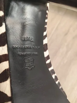 Zapatos tacón Ann Taylor cebra T.37.5