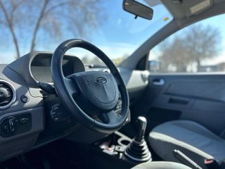 Ocasion Ford Fusion 2004 1.6 100cv