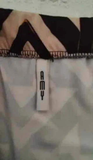 Falda larga geométrica beige y marrón