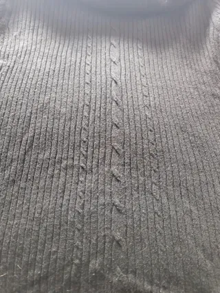 Jersey Negro Cuello Alto