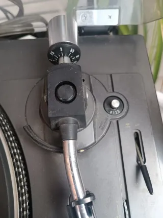 Giradischi Sanyo TP-1020UM