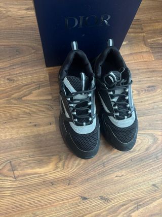 Dior B22 Sneakers Negras y Grises