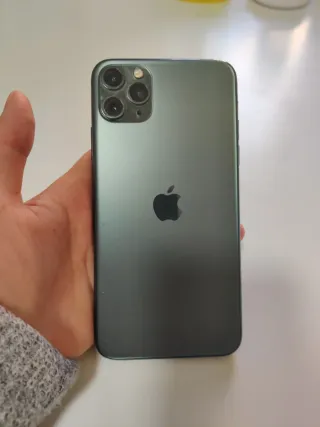 iPhone 11 Apple