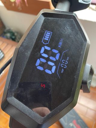 Patinete Red Bull Doble Suspensión