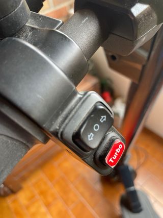 Patinete Red Bull Doble Suspensión