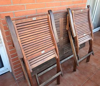 Conjunto mesa y sillas de madera