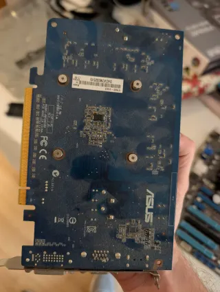 Kit Placa Base Asus P8Z77-V LX + gráfica Nvidia