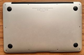 MacBook Air 11 (mediados 2011)