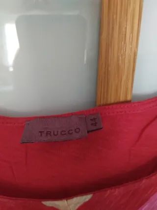 Camiseta sin mangas con picos