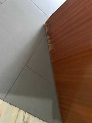 Puerta madera con cristal y marco