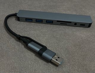 Dispositivo portátil adaptador múltiples puertos