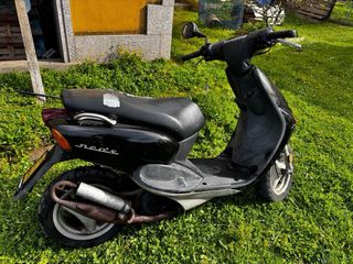 Yamaha Neos 49cc - 3 años parada