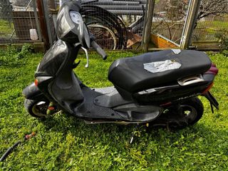 Yamaha Neos 49cc - 3 años parada