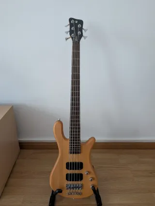 Bajo Warwick Rockbass Streamer Standard 5 cuerdas.