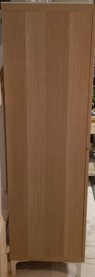 Vitrina madera, cristal Ikea Besta.Tiempo Limitado