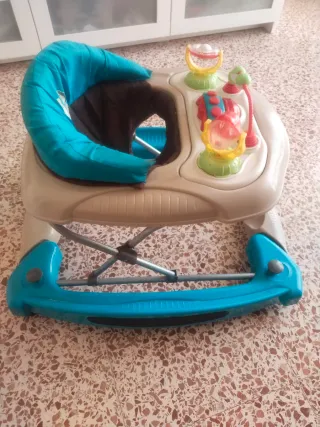 Andador bebé  como nuevo