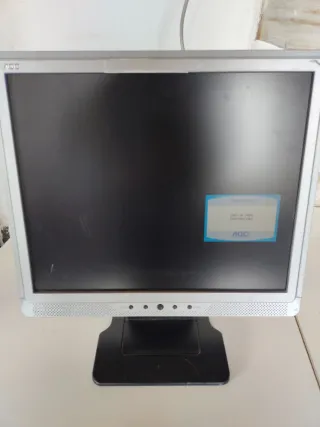 Monitor AOC con altoparlante