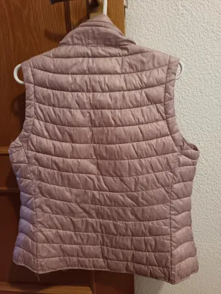Chaleco acolchado rosa claro talla S