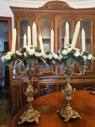 Pareja Candelabros Metal Dorado