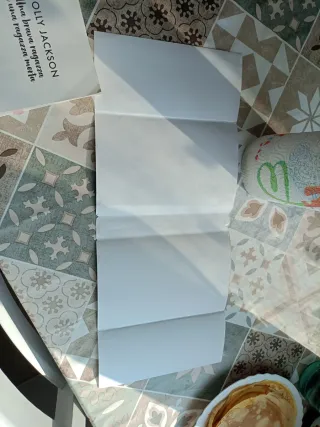 UNA BRAVA RAGAZZA E UNA RAGAZZA MORTA