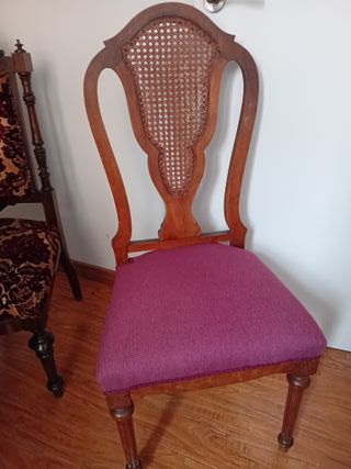 Pareja de sillas antiguas renovadas
