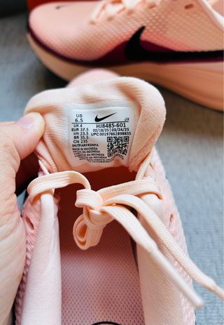 ZAPATILLAS NIKE REVOLUTION 8 NÚMERO 37.5