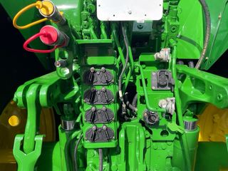 Tractor John Deere 7930