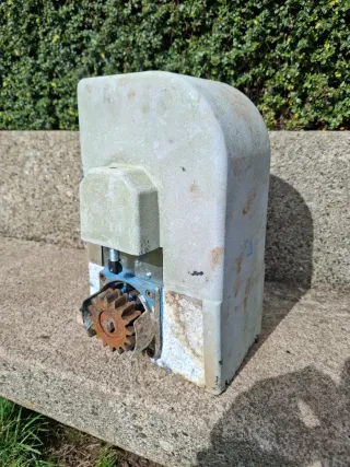 Motor DEA Corredera 220V