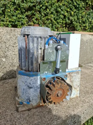 Motor DEA Corredera 220V