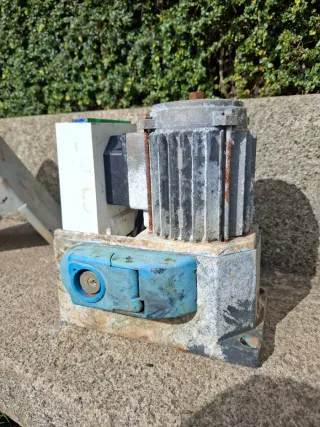 Motor DEA Corredera 220V