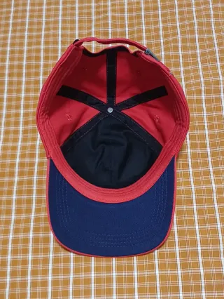 Gorra Millet Roja