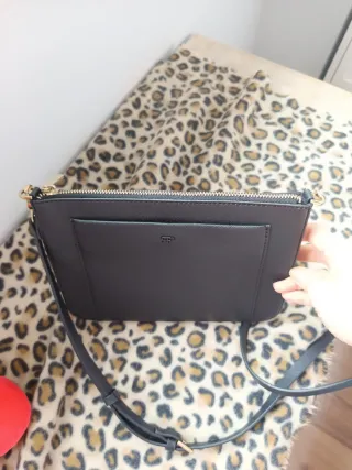 Bolso Parfois negro bandolera, sin uso