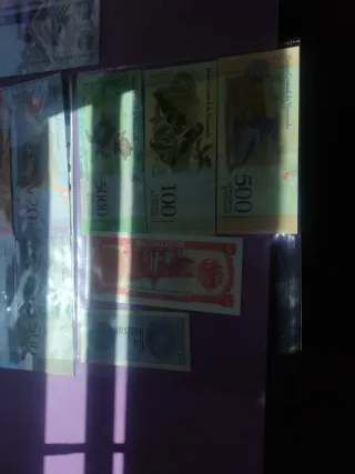 Colección de 23 Billetes Venezolanos