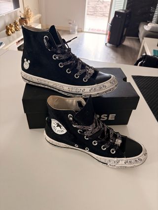 Converse x Mickey Mouse Edición Limitada