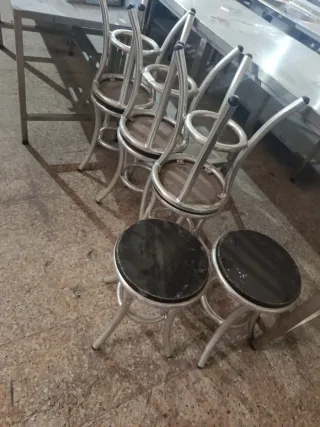 BANQUETAS.    658746091