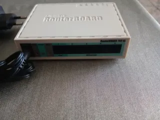 MikroTik RouterBOARD 750GL