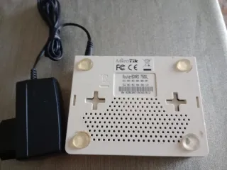 MikroTik RouterBOARD 750GL