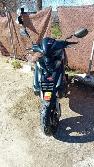 Beta Ark Limited Scooter Negra/Gris
