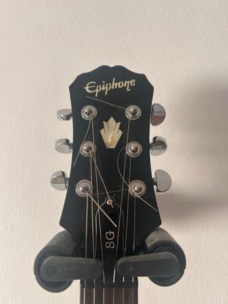 Guitarra Eléctrica Epiphone SG G-400 Negra