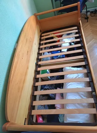 Cama diván con cajones de almacenaje