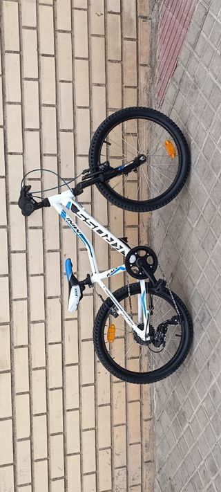 Bicicleta Kross Level Mini 2.0 2023. 20 pulgadas.
