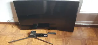 Samsung Curved UHD TV 49 6 Series